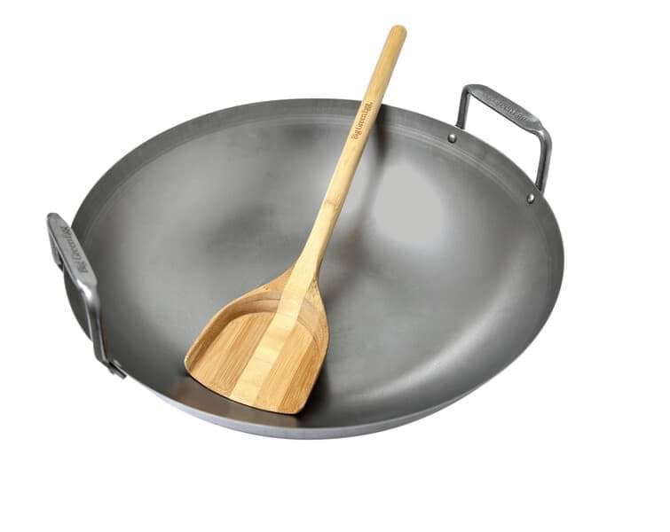 cleaning a carbon steel wok